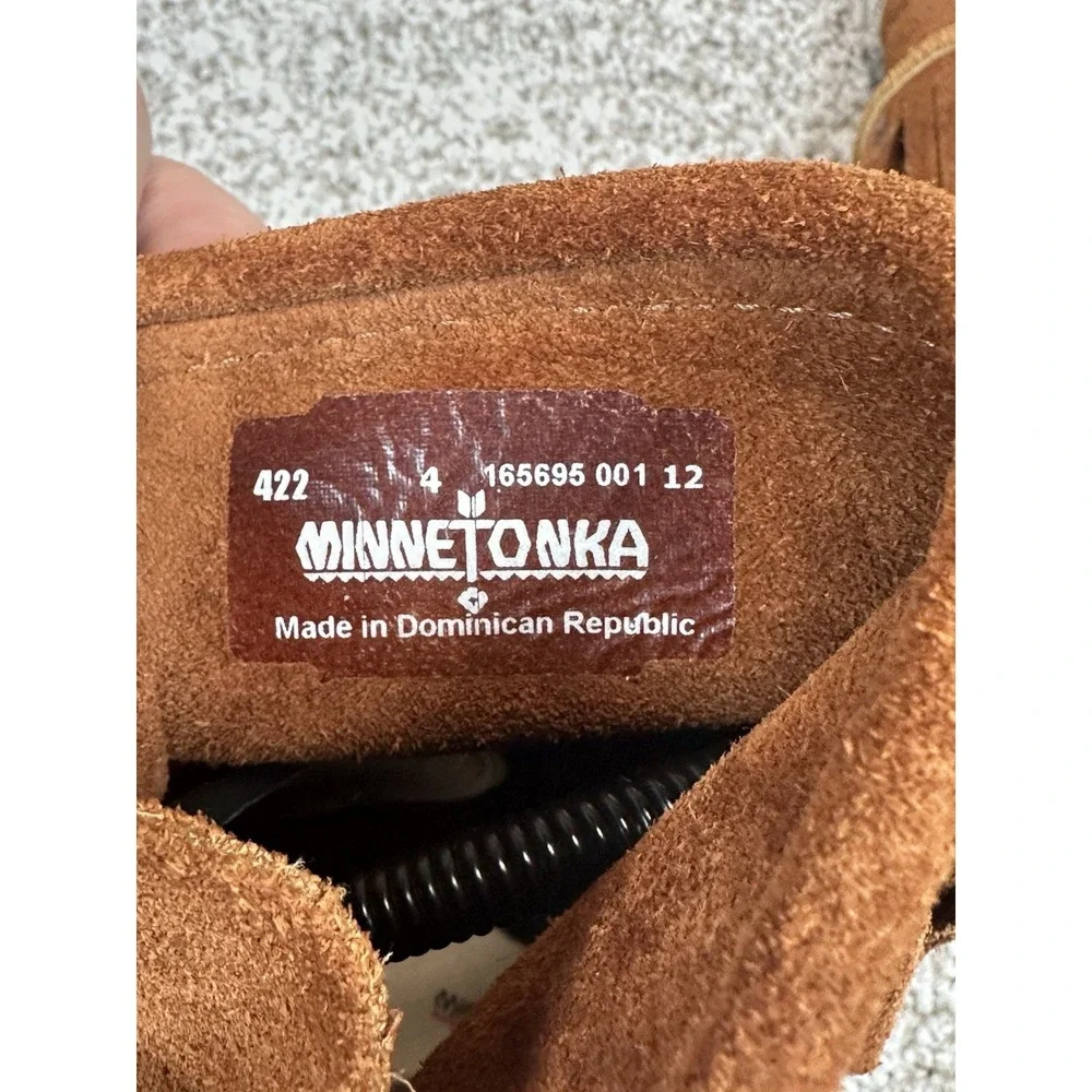 Minnetonka Moccasins Size 4 Kids Tramper Boot Suede Hard Sole